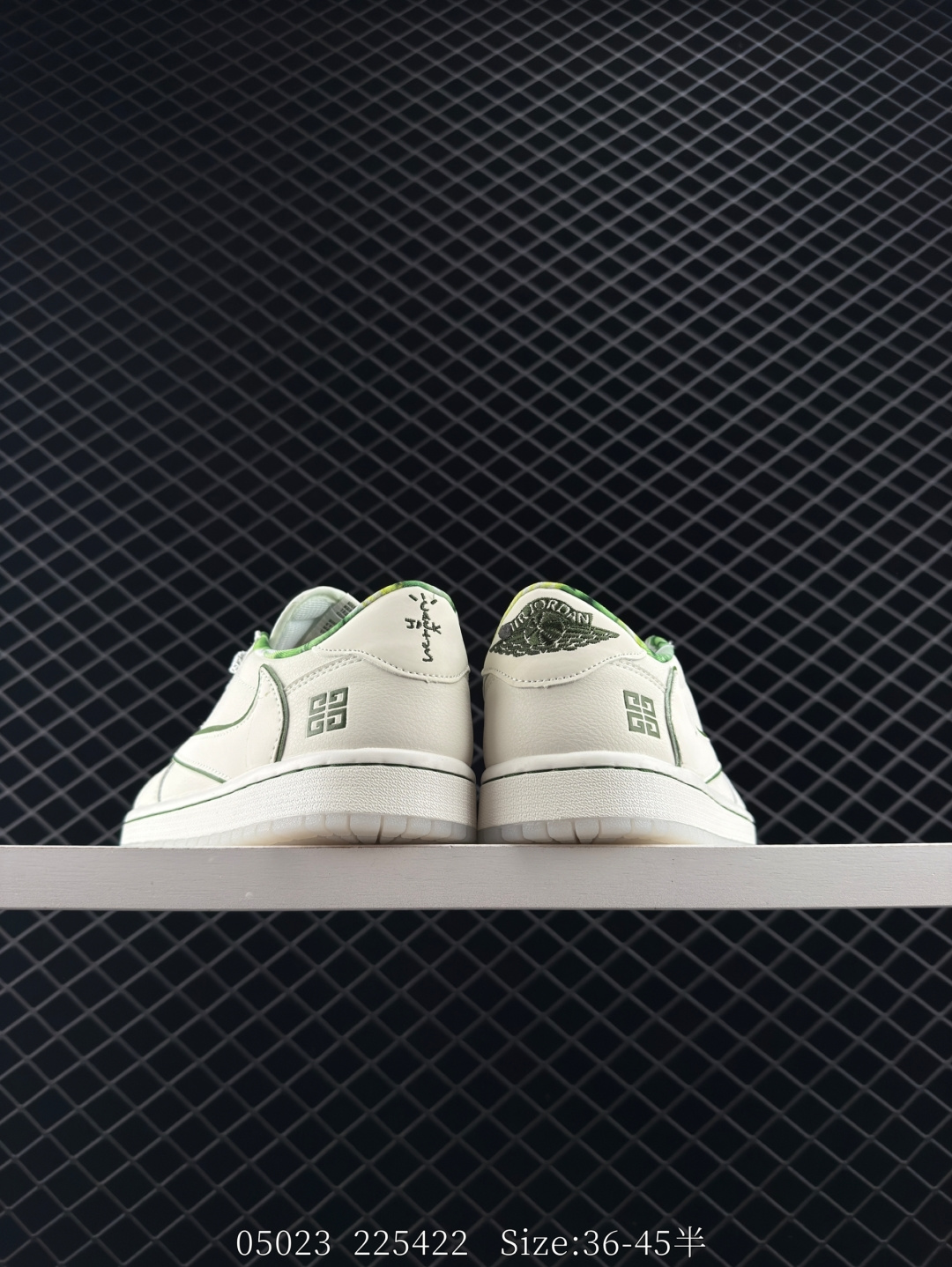 Travis Scott x Air Jordan 1 ” Reverse Mocha “